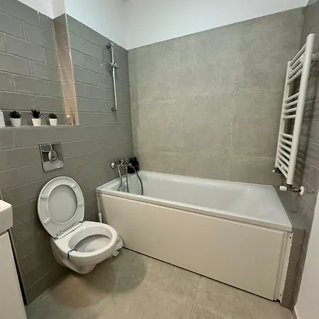 Premier Apartment